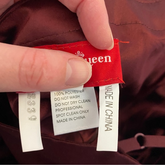 Burgundy Wine Red Prom/Bridesmaid Dress Understated Elegant - Picture 7 of 8